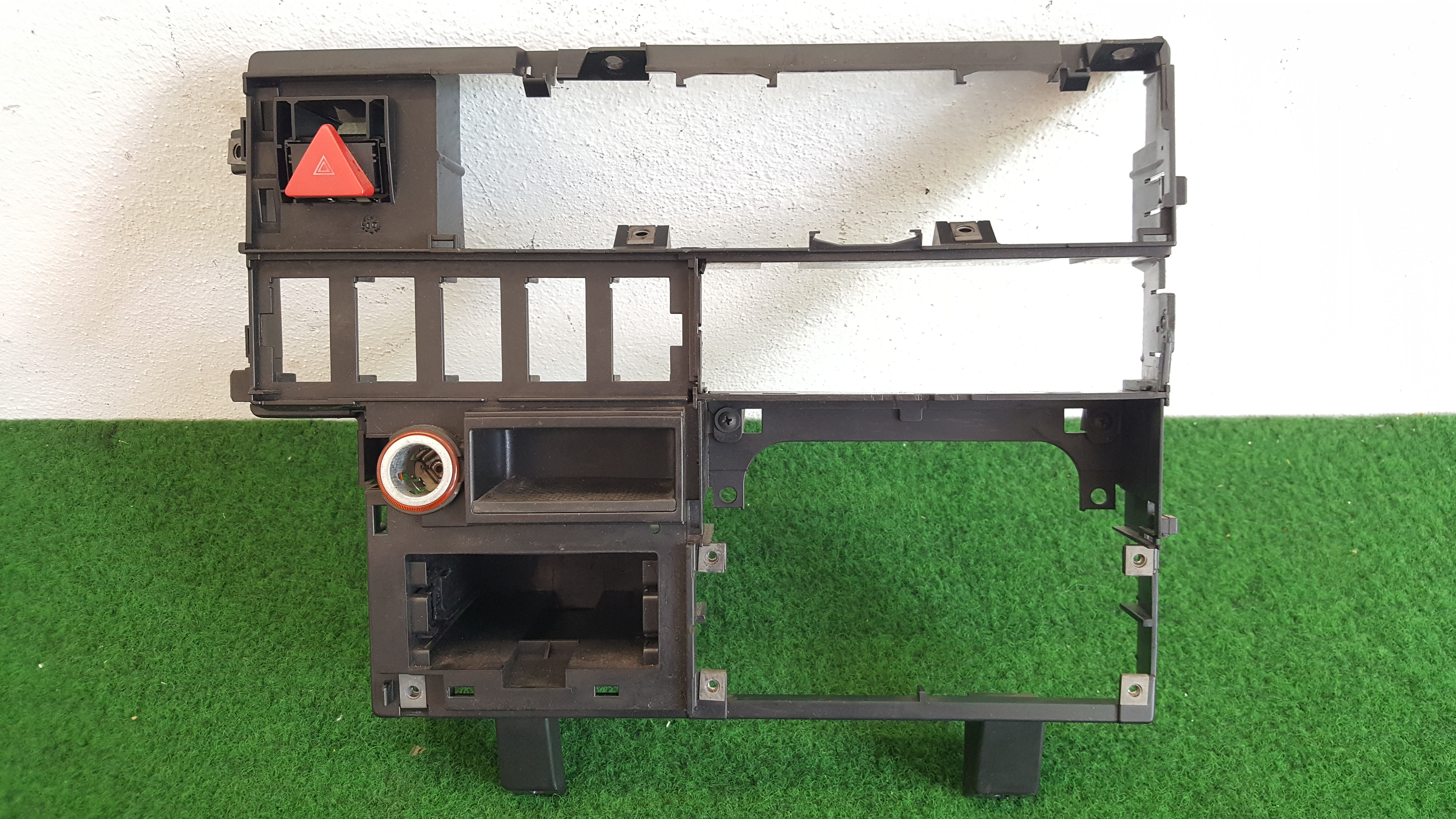 VW T4 Schalttafel Mittelkonsole Einbaurahmen 7D1858089G