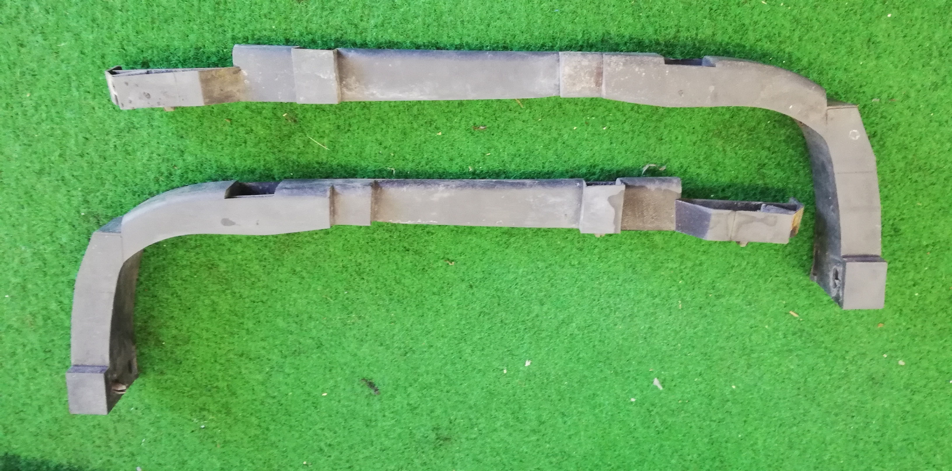 VW T4 Führungsprofil Stoßstange hinten links rechts Orig.7D0807393 7D080734