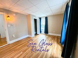 Bedroom 1 pic 2