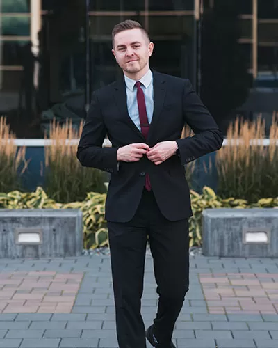 Image of a mortgage broker in the area