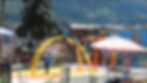 Niños jugando en un parque en una de las laderas de Medellín