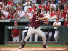 Texas A&M wins series vs. No. 2 Arkansas