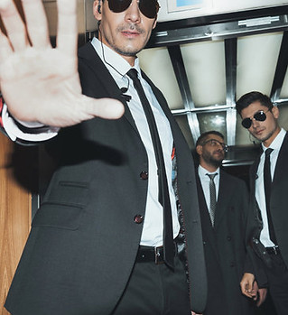 bodyguards-client-elevator.jpg