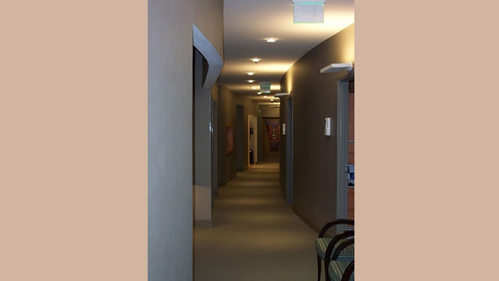 Atlanta Periodontics hallway, Dr. Zinney, Stockbridge GA