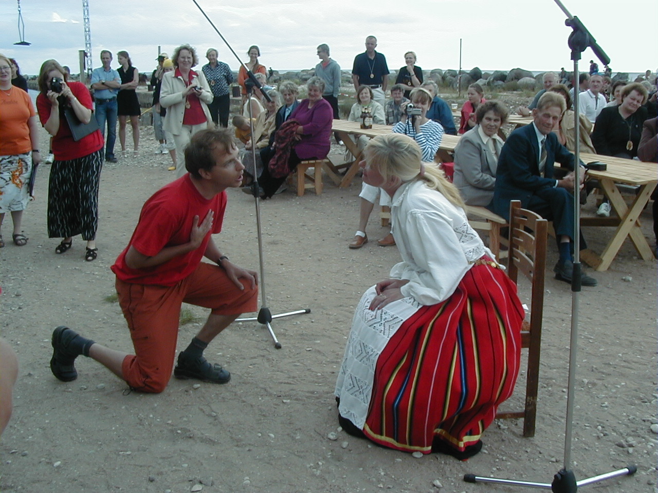 Tänulaul_päeva_peakorraldajale_Marje_Randmaale.JPG