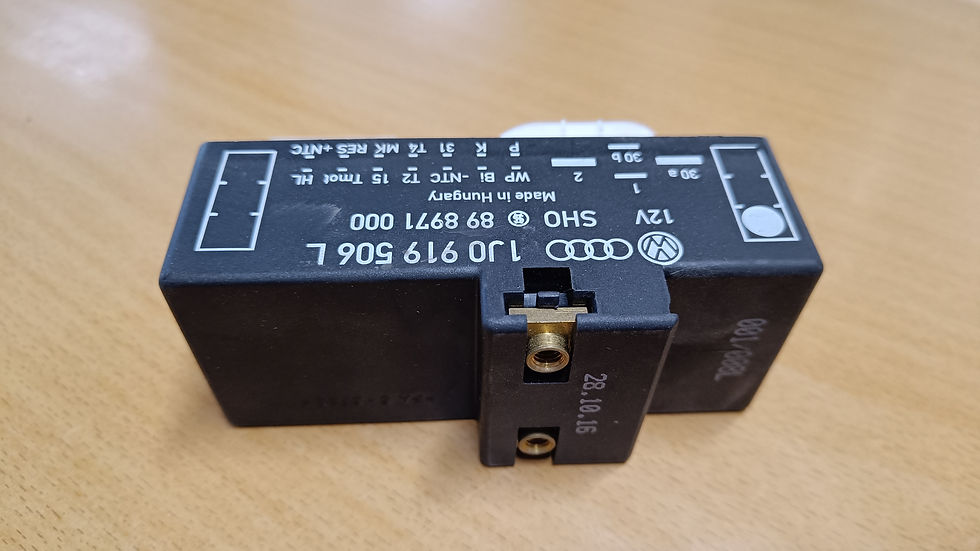 Pikkukuva: Skoda, Seat, VW, Audi jäähdyttimen puhaltimen ohjainyksikkö 1J0919506L