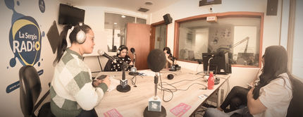Influenciar una paz positiva con procesos transmediaticos en emisoras comunitarias.
