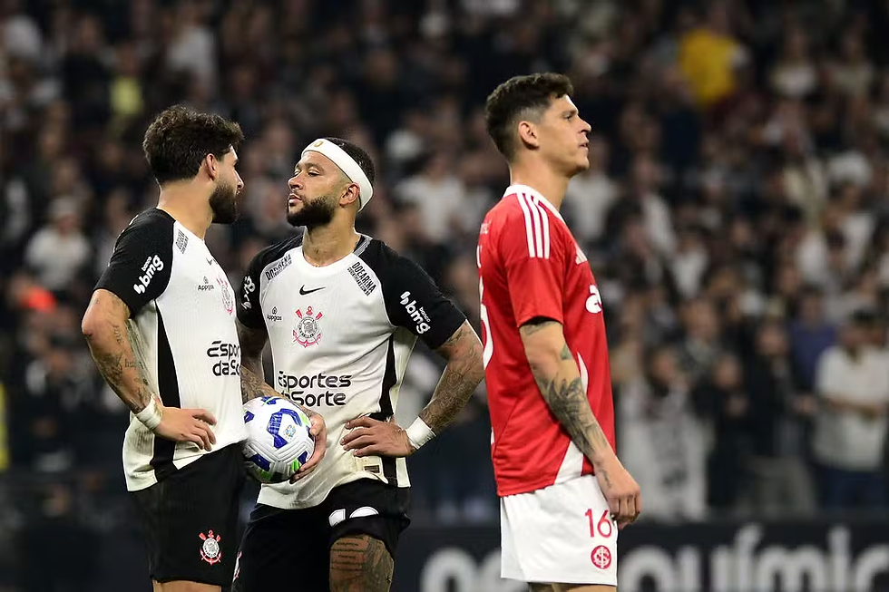 Yuri Alberto e Memphis em Corinthians x Internacional