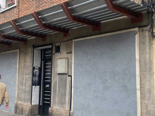 El calvario de una familia con un hijo autista que convive con okupas