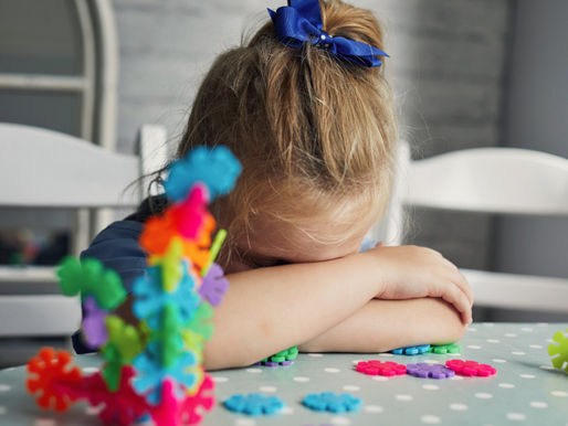 El insomnio de los niños autistas se relacionan con problemas de regulación de la conducta