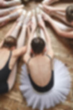 Ballerinas Stretching