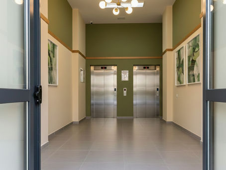 Entrada, parte comum do edifício de habitação