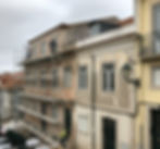 Edifício de habitação em fase de obra de reabilitação
