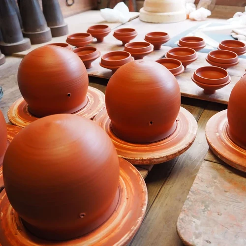 常滑焼　貿易票貼茶壺　27cm　明治～昭和初期 red-clay-pentagon-