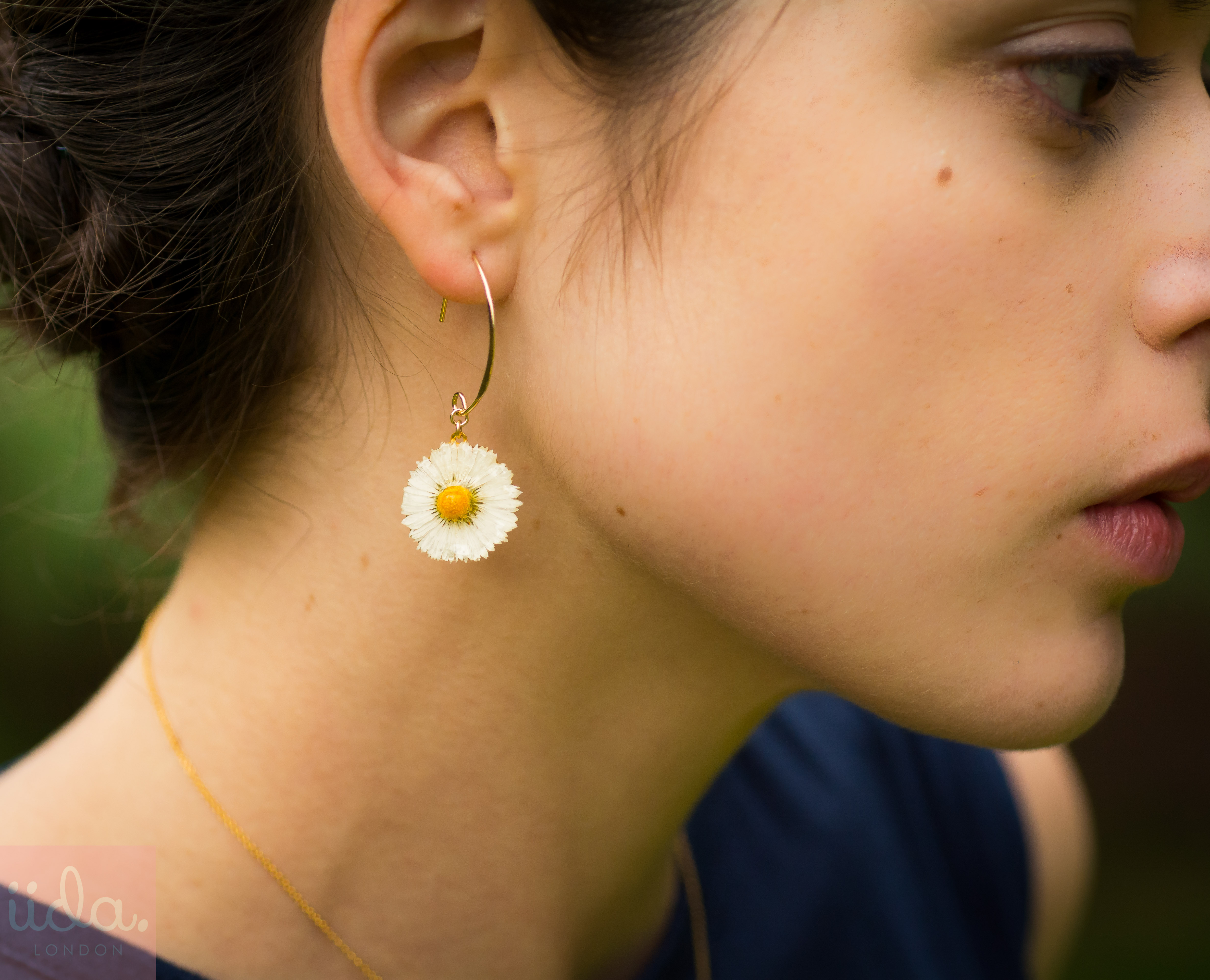daisy earrings