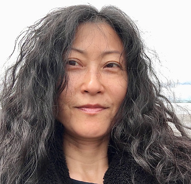 Danielle Lee Headshot.JPG