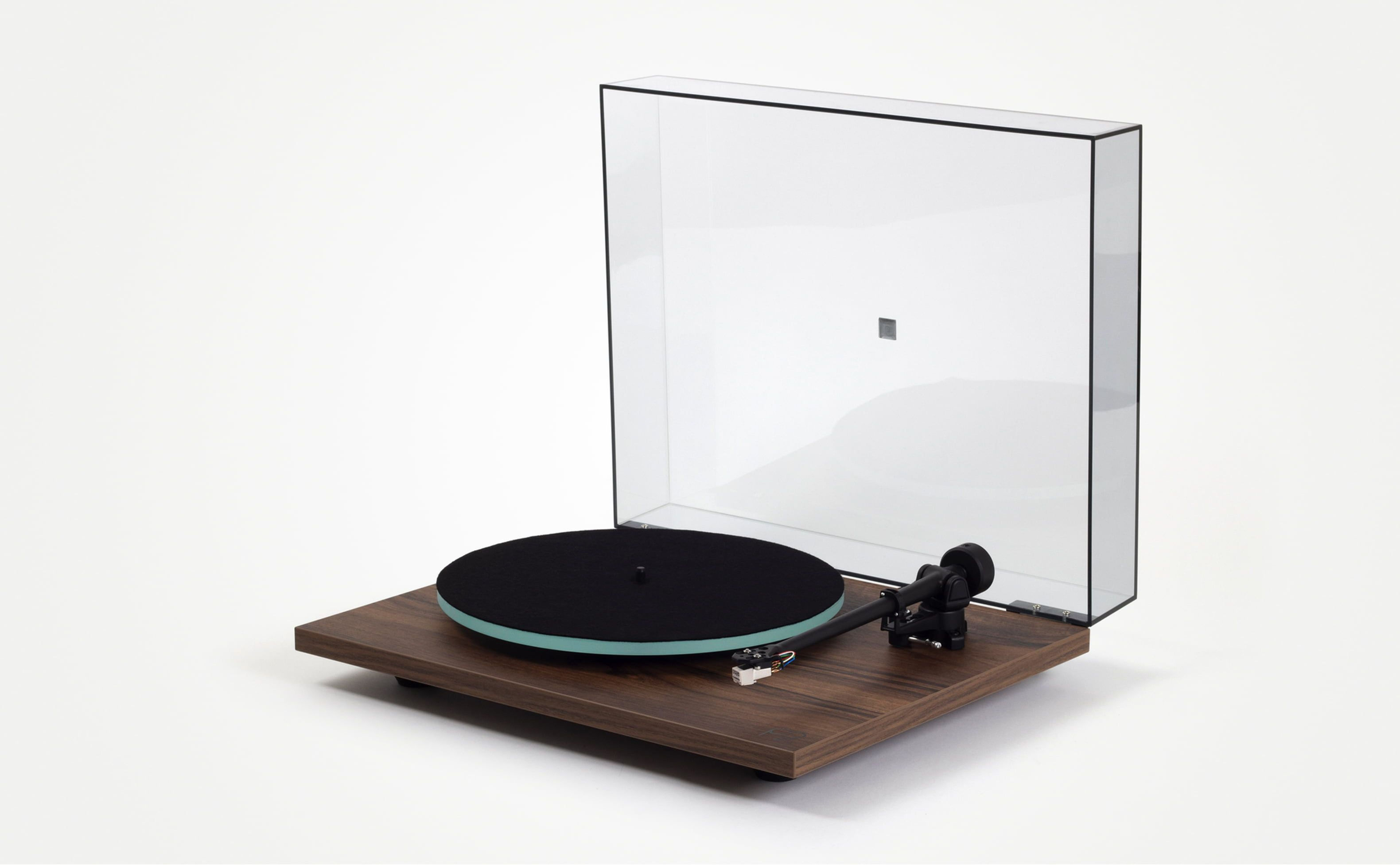 REGA Planar 2