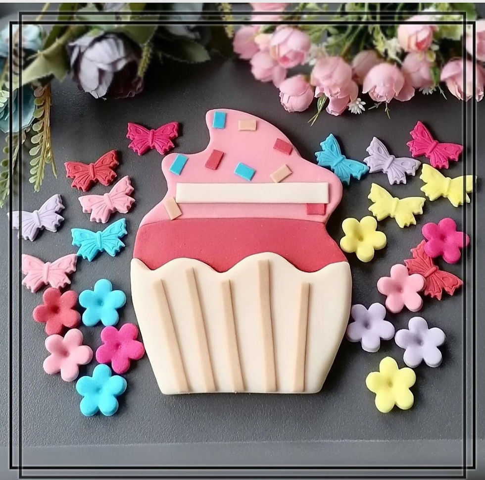 Cupcake Tortenaufleger aus Fondant mit Schmetterlingen Blüten Online Kaufen