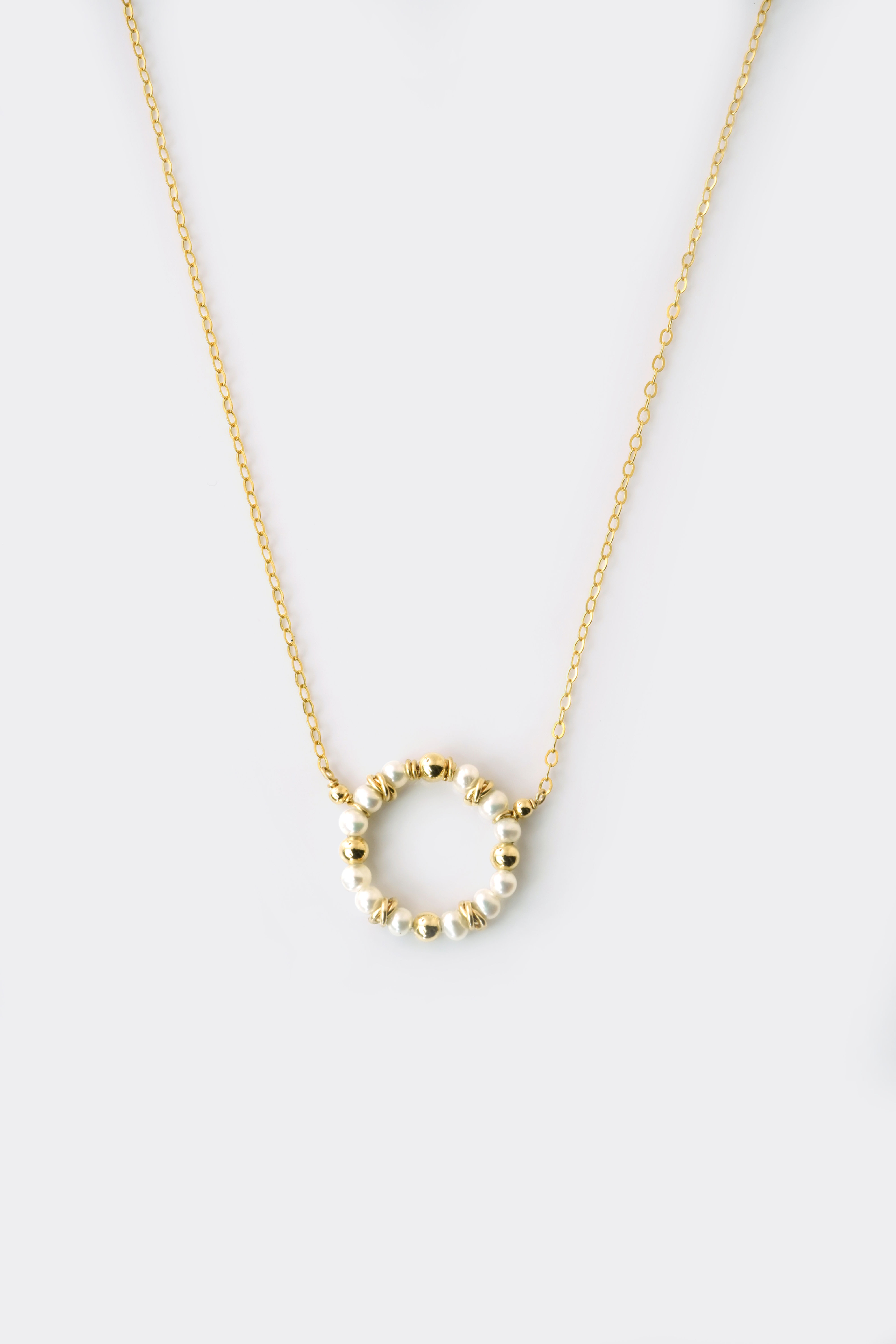 Gold Filled Pearl Round Pendant