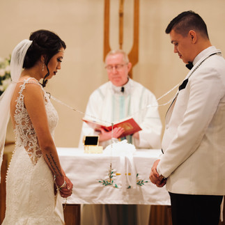 wedding videographer capturing special moments