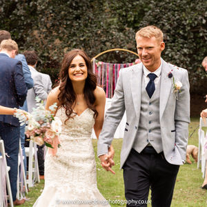 Bride in sunlight, LUX wedding photo
