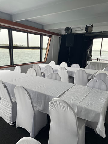 Book your wedding party on Port AdVenture Cruises Port Macquarie 