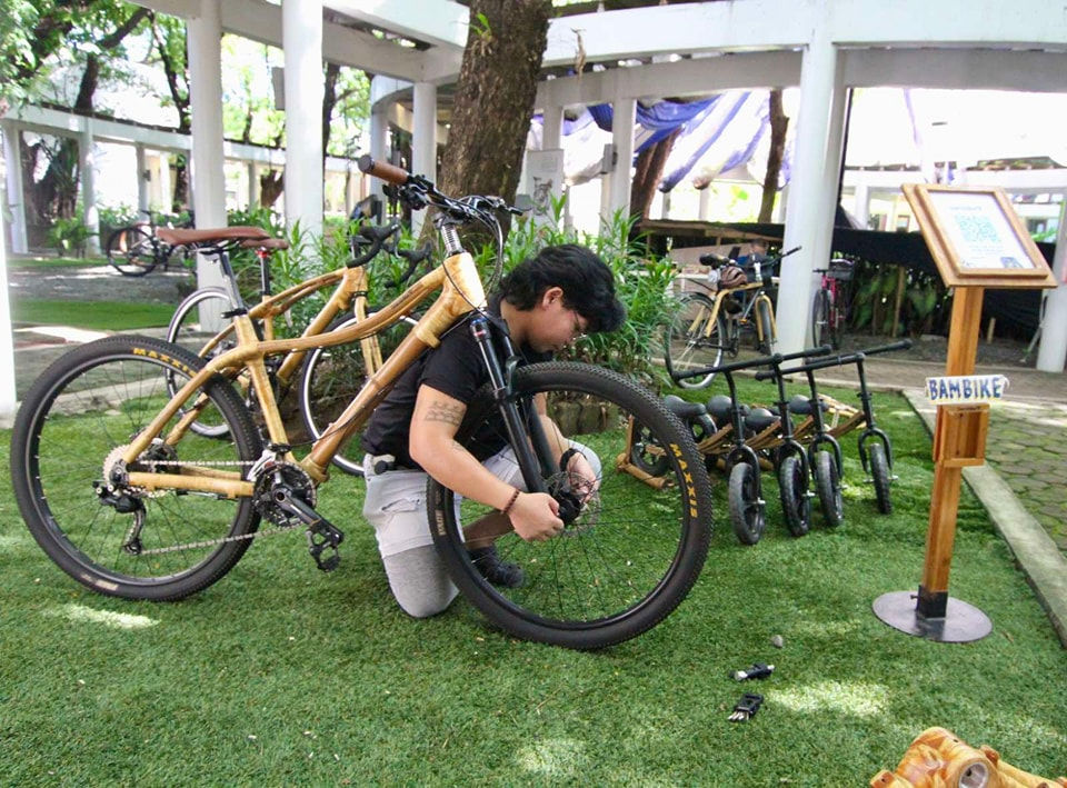 竹で作られたエコ自転車 Bam Bike