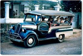 フィリピンの国民的アイコン「ジプニー」の起源