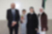 المديرة العامة للمدرسة الأخت ماري بيير قندح تكرم الطالبة المتميزة مجد عامر المجالي
