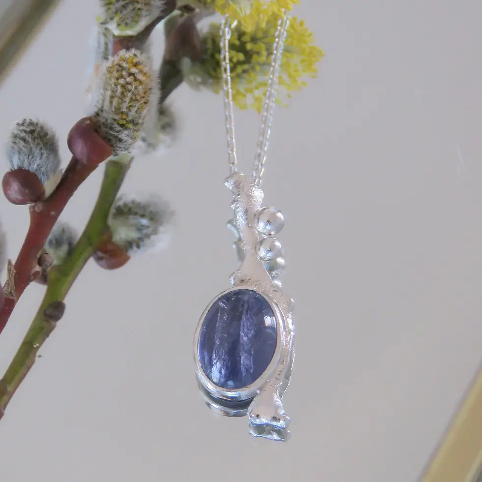 Thumbnail: Iolite Molten Necklace