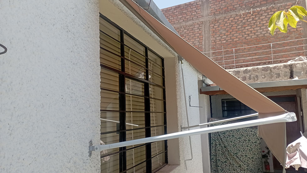 Miniatura: Toldo Enrollable Ventanero