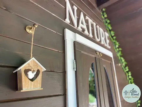 little wood lodges nature