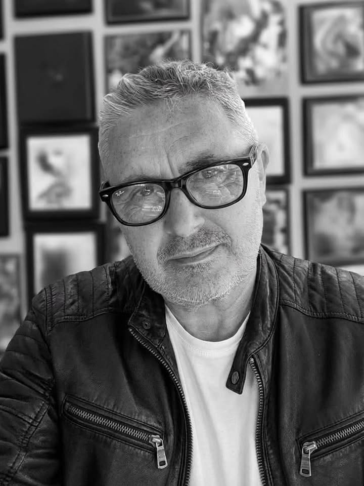 Writer: Lee Howard