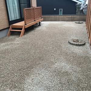 砂利敷き