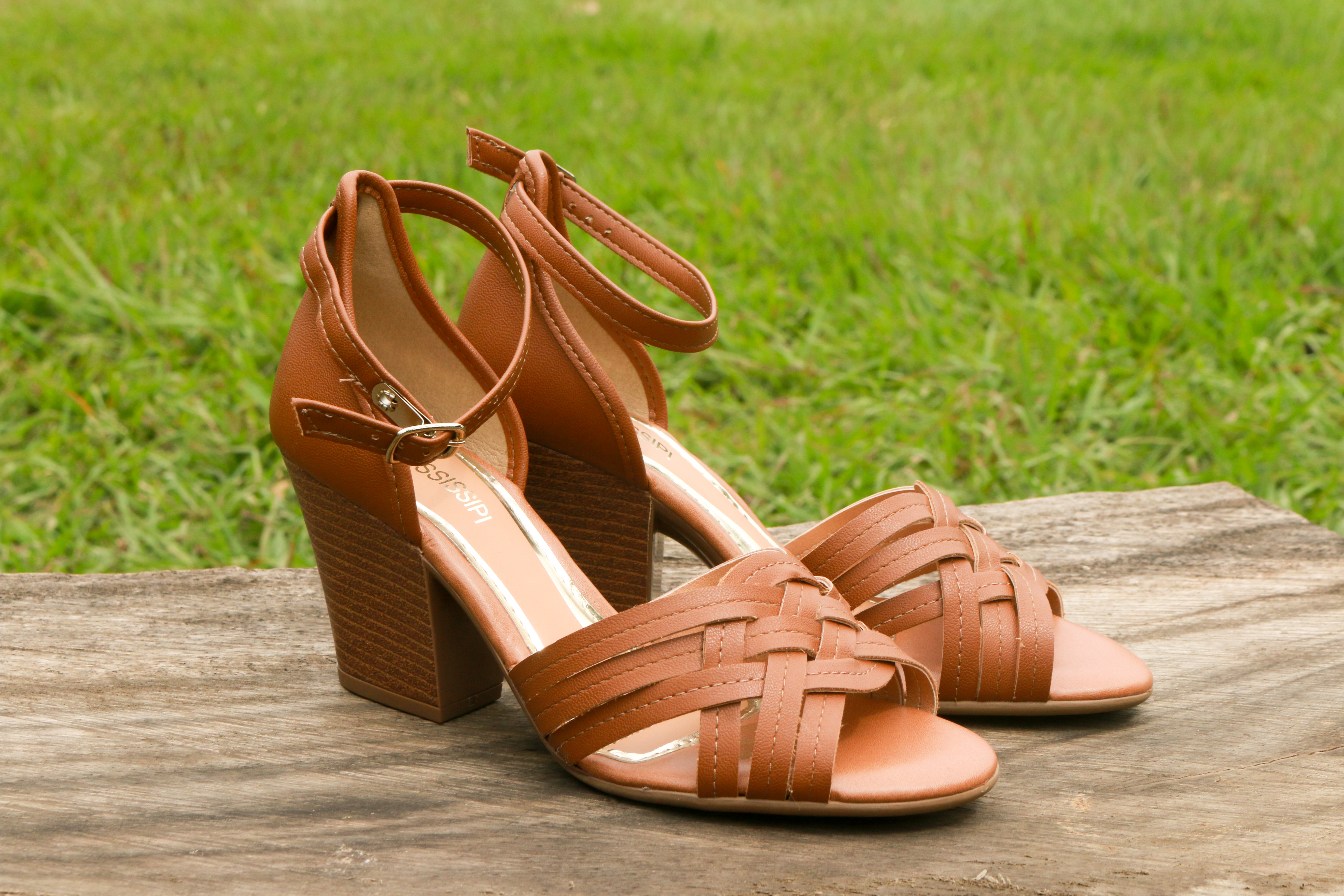 sandálias altas 2018