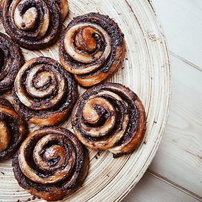 Cinnamon bun_edited.jpg