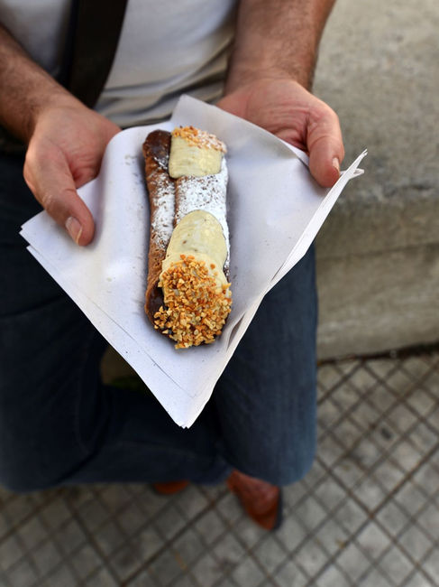 Leckerei für Backfans: die Teigröllchen Cannoli