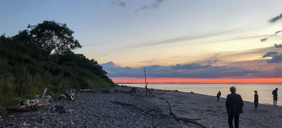 azurgold Strandspaziergang