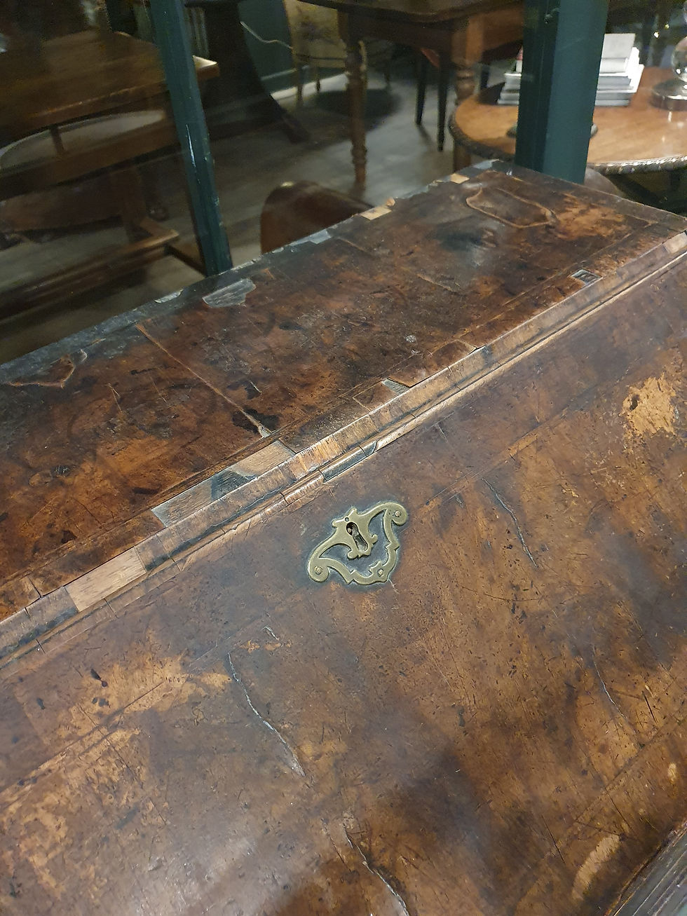 Thumbnail: Early Walnut Bureau 1700s