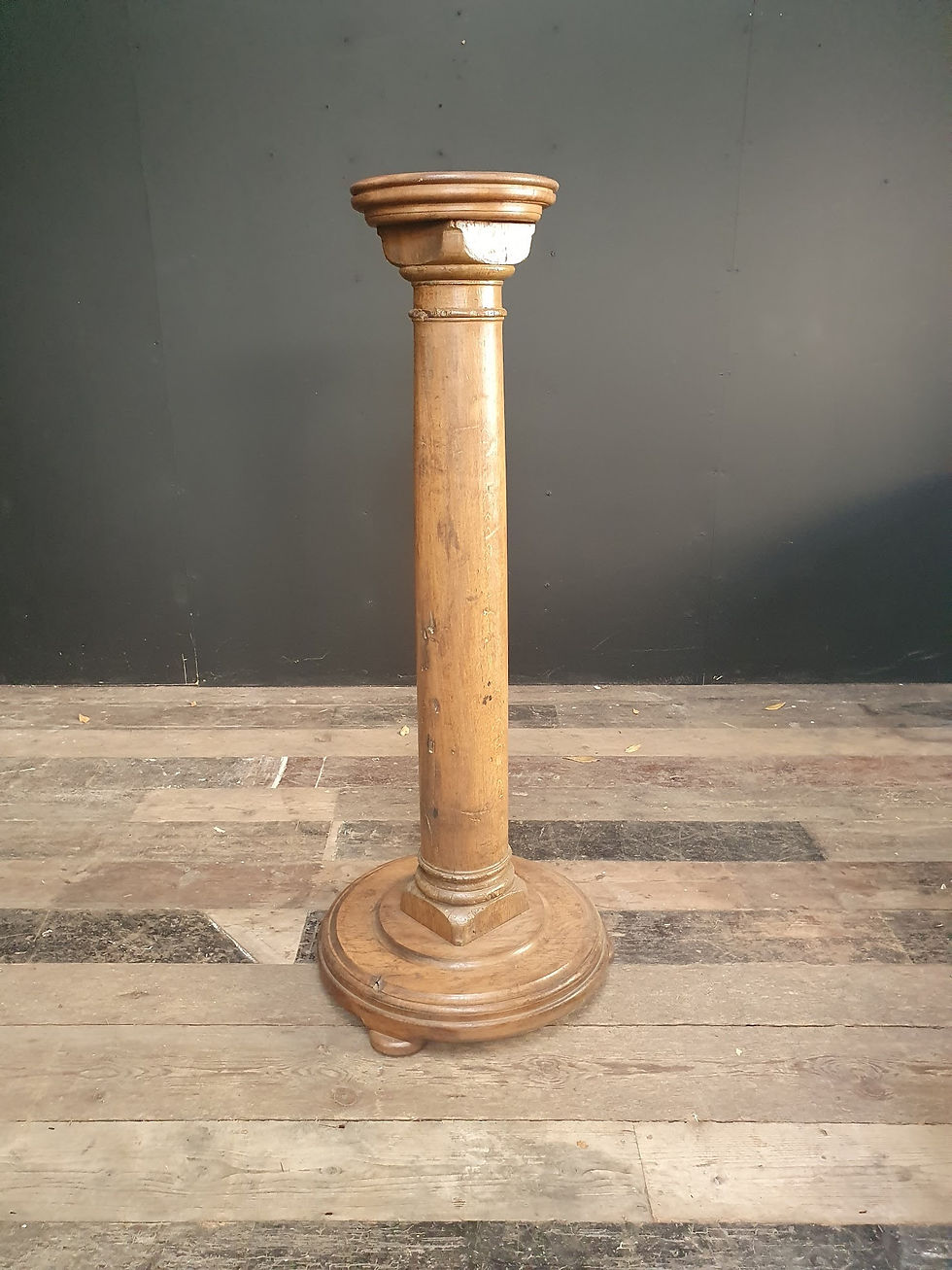 Thumbnail: Georgian Oak Plinth