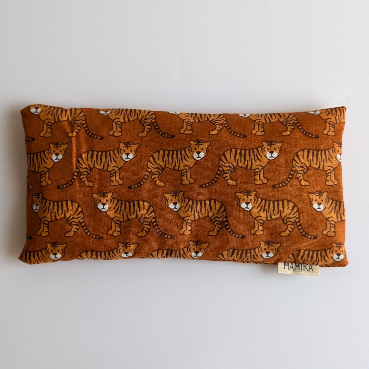 כרית עיניים: little Tigers