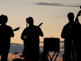 Outdoor Wedding Band