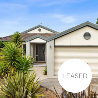 17 Waltham Drive, Mornington