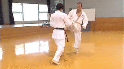 Feint sune-uke ashi-barai