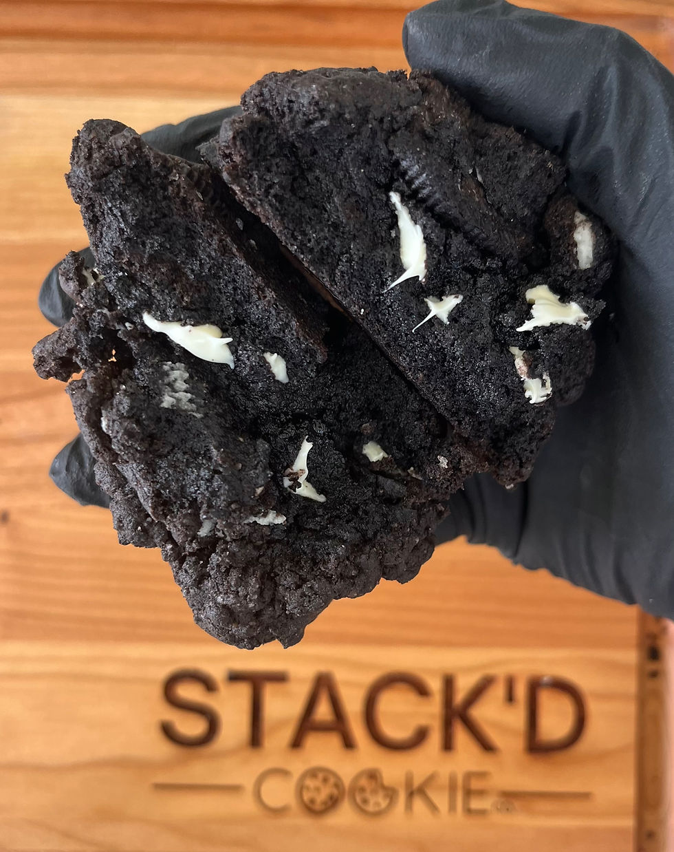 Thumbnail: THE AMOR-E-O