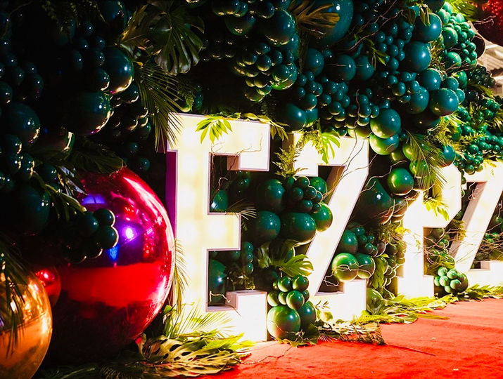 Light up letters and organic balloons 
