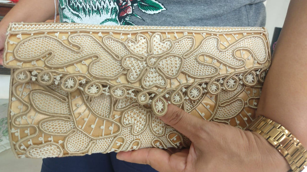 Miniatura: Bolsas e Carteiras de Renda Irlandesa