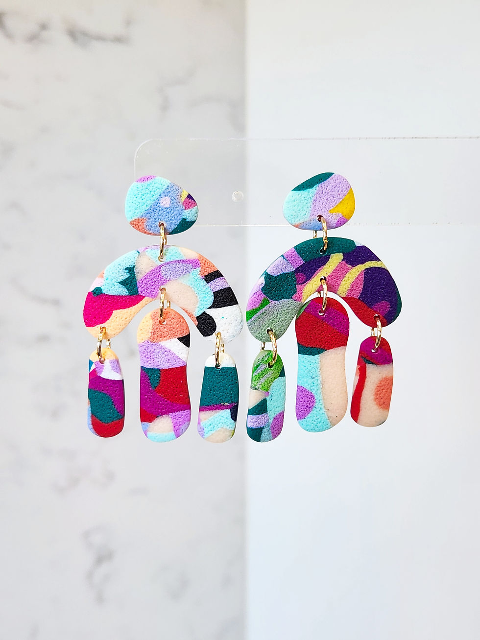 Thumbnail: Collaged Tri-Dangles