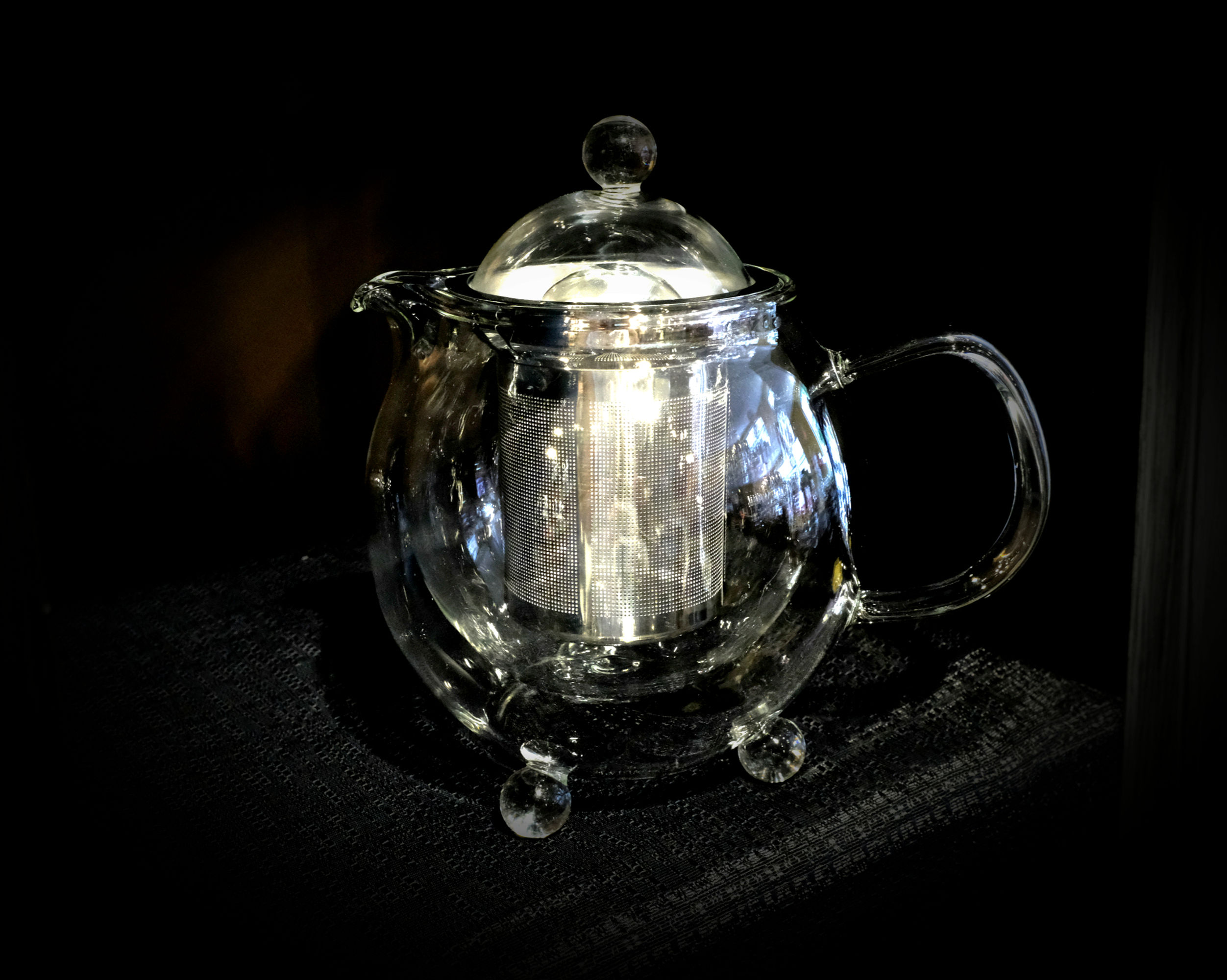 Double Wall Glass Teapot with Stainless Steel Infuser & 2 Lids (900 mL)
