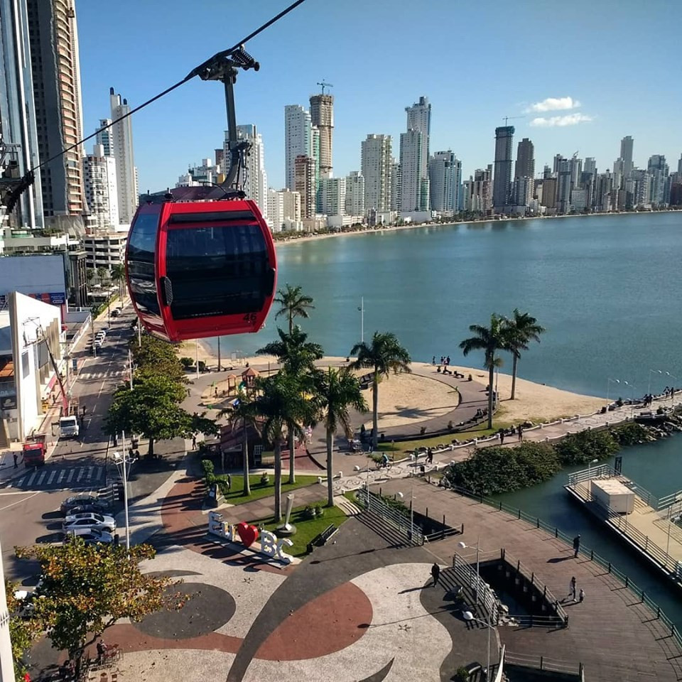 Tour BALNEÁRIO CAMBORIÚ com PARQUE UNIPRAIAS, AQUARIUM e CRISTO LUZ